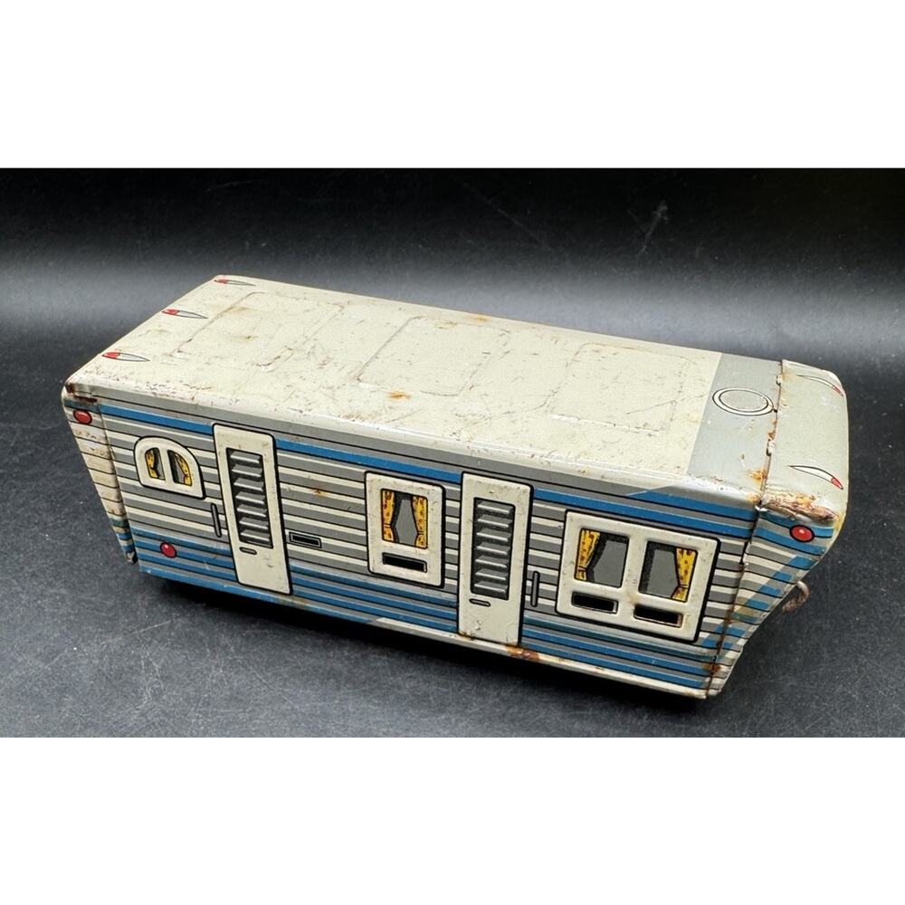 Vintage 1950s MRK Tin Litho Pull Behind Camper Trailer Toy Made In Japan -T33